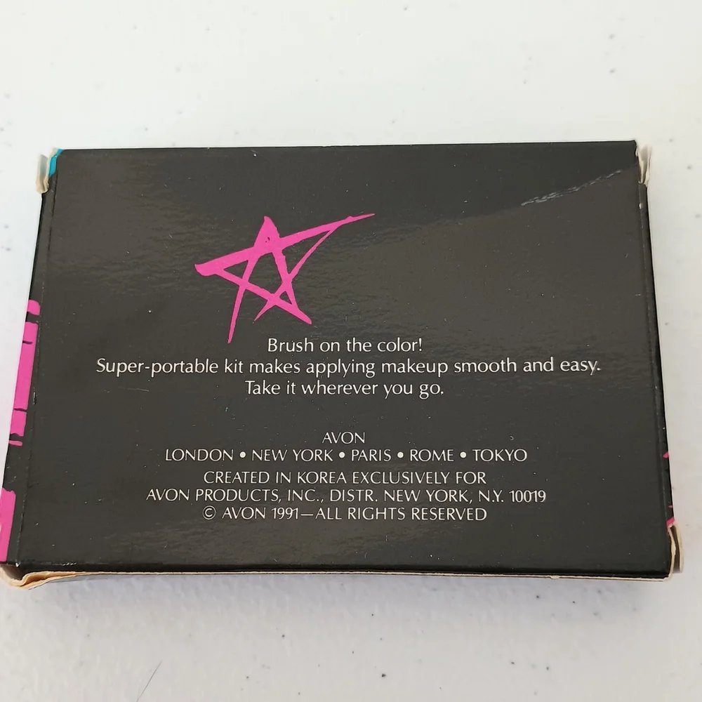 NOS 1991 Avon Brush Kit Makeup Applicators Brushes 3 Count